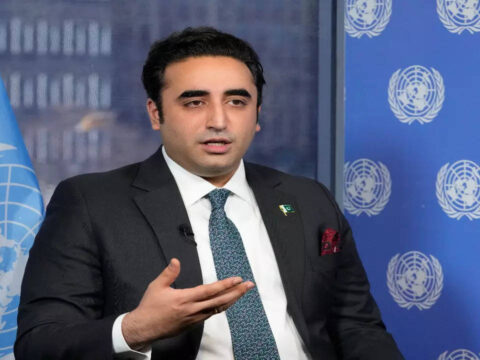 Pakistan foreign minister Bilawal Bhutto asks Imran Khan's party to 'not make matters worse', against banning party