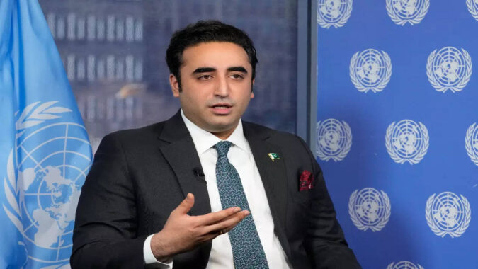 Pakistan foreign minister Bilawal Bhutto asks Imran Khan's party to 'not make matters worse', against banning party