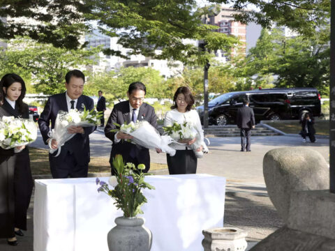 Japan: Japan, South Korea leaders pray at memorial for Korean atomic bomb victims in Hiroshima