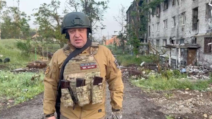 Wagner: Russian Wagner mercenaries handing Bakhmut to regular army