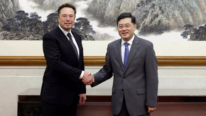 China's commerce minister meets Tesla's Elon Musk, promises support to foreign companies