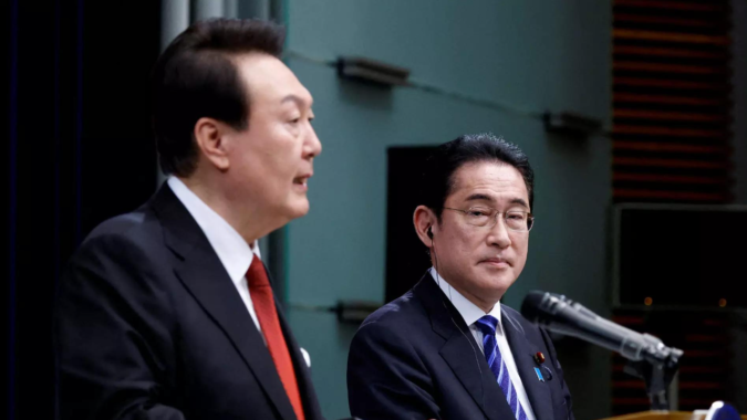 Japan, South Korea hold first finance leaders' meeting in 7 years