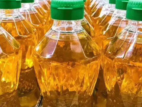 india: India's palm oil imports hit 27-month low, buyers pick cheaper soft oils: Dealers