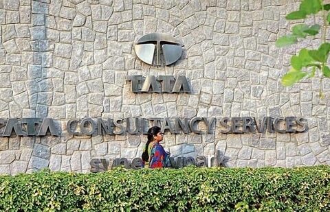 Companies like TCS preferably hire employees through referral programmes and staffing firms.(Bloomberg)