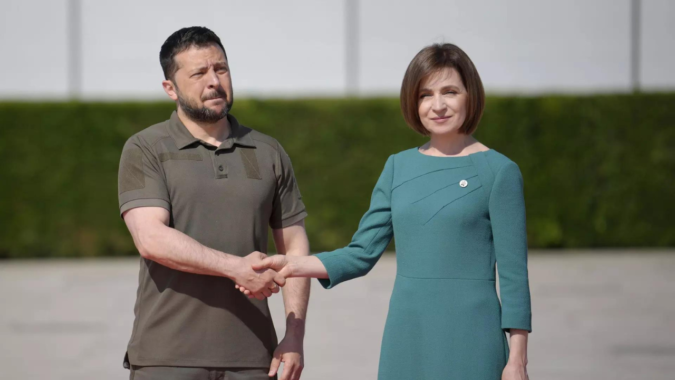 Moldova: Zelenskyy presses NATO, EU case at Moldova summit close to Ukraine's border