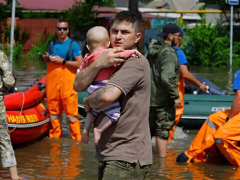 Kremlin: Kremlin accuses Ukraine of killing dam flood victims in shelling attacks