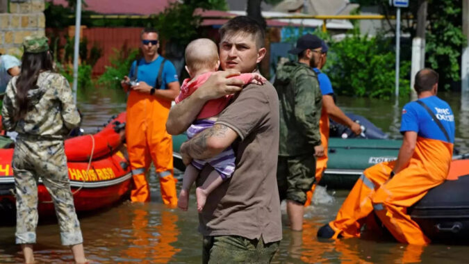 Kremlin: Kremlin accuses Ukraine of killing dam flood victims in shelling attacks