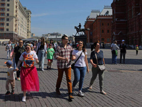 Rebel Russian mercenaries return to base under deal ending advance on Moscow