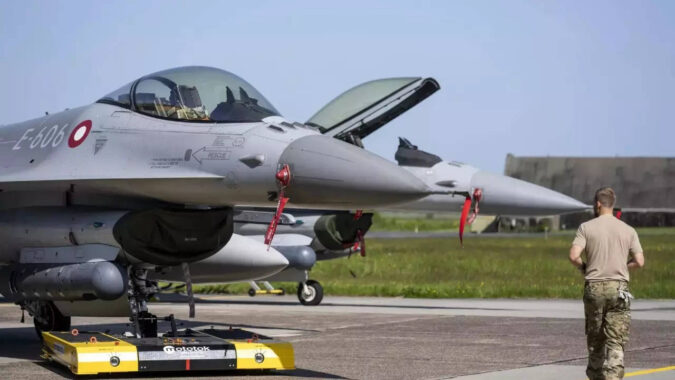 Denmark to start training of Ukrainian pilots on F-16s