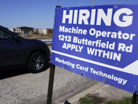 Applications for jobless benefits in the US retreat after three weeks of higher claims