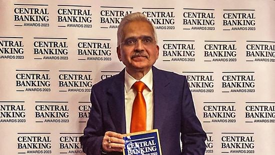 Reserve Bank of India (RBI) Governor Shaktiknata Das poses for photos after receiving the 'Governor of the Year' award by Central Banking, in London, United Kingdom, Tuesday.(PTI)