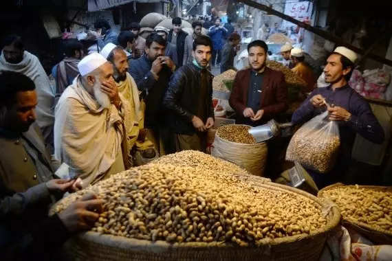 Pakistan: Pakistan inflation eases for first time in seven months