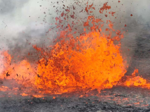 Volcano erupts near Icelandic capital