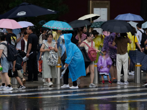 Typhoon: Beijing on alert as Typhoon Doksuri sweeps northwards