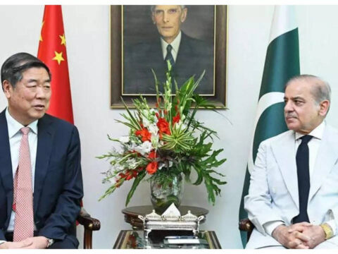 Pakistan, China ink 6 deals to expedite CPEC cooperation