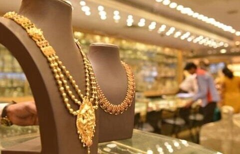 The price of 24 carat gold also witnessed a decline on Thursday. (HT File Photo)