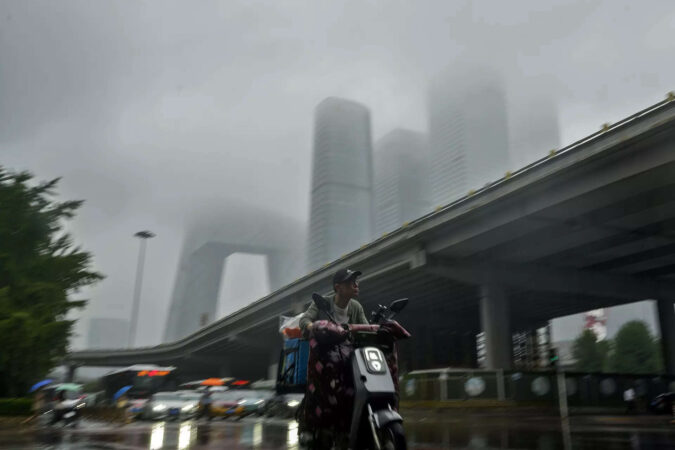 Beijing Floods: At least 20 dead and 27 missing in floods surrounding China's capital Beijing, thousands evacuated