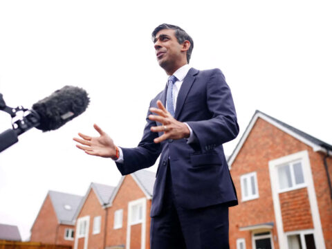 Rishi Sunak: Protesters drape home of UK PM Sunak in black fabric over energy policy