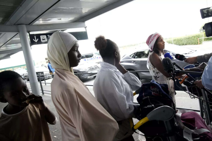 Niger: Niger's military coup supporters rally to denounce France, allies