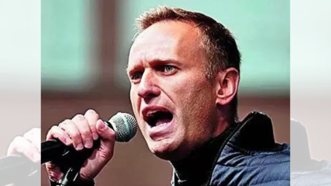 Navalny: Putin critic Alexei Navalny has 19 years added to jail term, West slams Russia