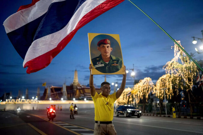 Thailand: Second son of Thailand's king makes surprise return after 27 years