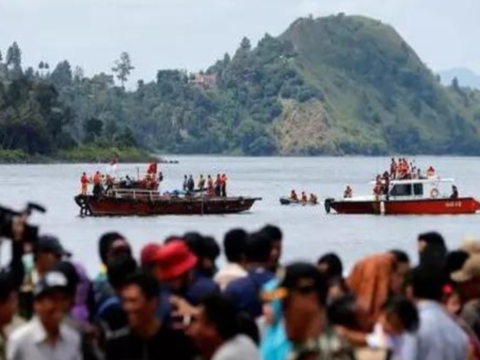 Rohingyas: At least 17 dead as boat carrying Rohingyas sinks in Bay of Bengal