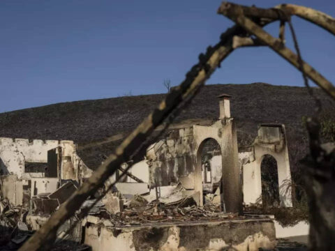 Death toll rises to 80 in Maui wildfires as survivors begin returning to communities in ruins