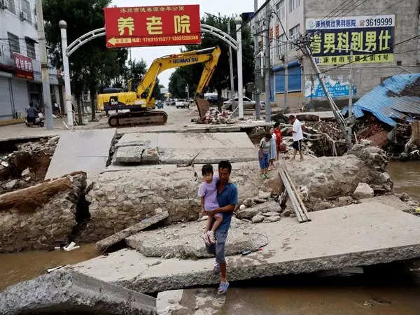 Death toll from mudslide in China's Xian rises to 21