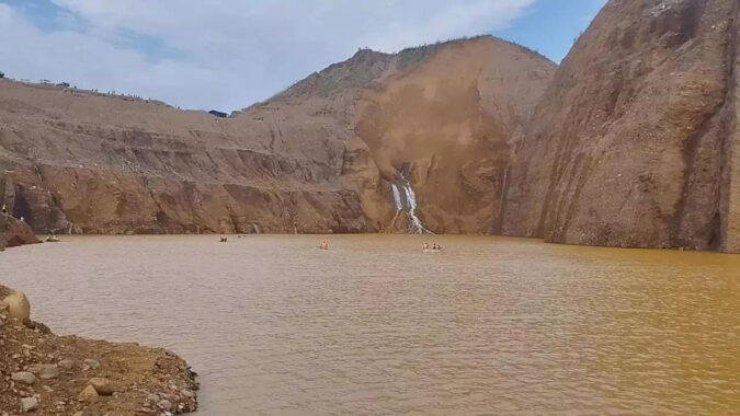 25 dead after Myanmar jade mine landslide