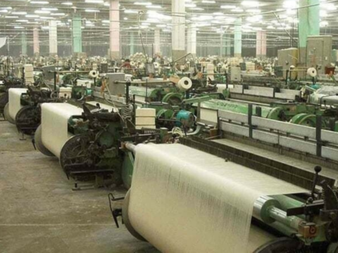 Dollar shortage forces factories to halt production in Pakistan