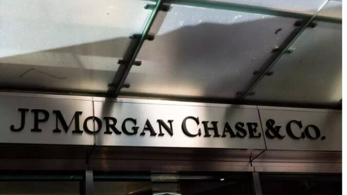 JPMorgan: Two former JPMorgan traders sentenced to prison for fraud