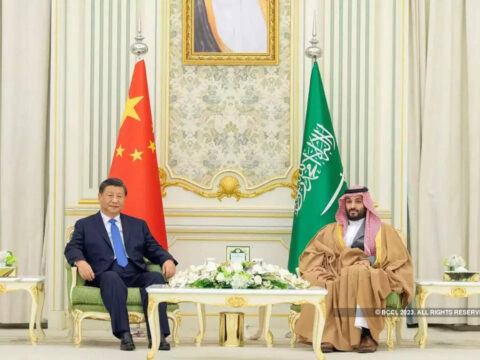 Saudi Arabia considers Chinese bid for nuclear plant -WSJ
