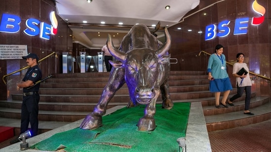 Indian stock markets today: The bull statue at Bombay Stock Exchange (BSE) building, in Mumbai.(PTI)