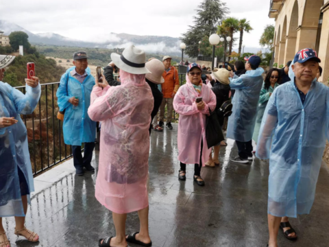 Torrential Rain: Madrid residents told to stay at home as torrential rain sweeps across Spain