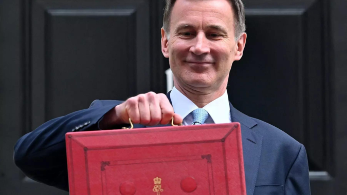 UK Chancellor Jeremy Hunt abolishes non-domiciled status