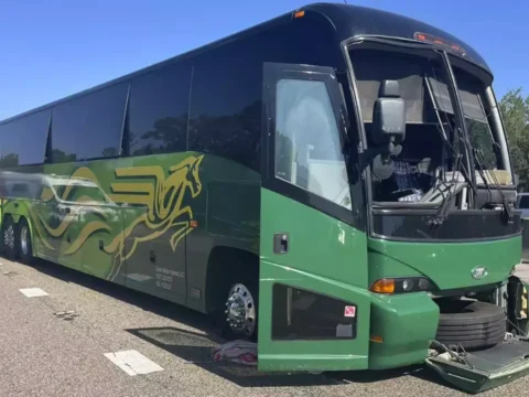 11 injured as bus carrying University of South Carolina fraternity crashes in Mississippi
