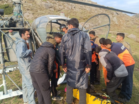 Two female Indian-origin US tourists safely rescued by IAF's Cheetah helicopter from Churdhar's Teesri area | India News