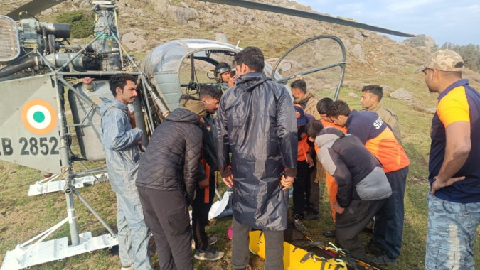 Two female Indian-origin US tourists safely rescued by IAF's Cheetah helicopter from Churdhar's Teesri area | India News