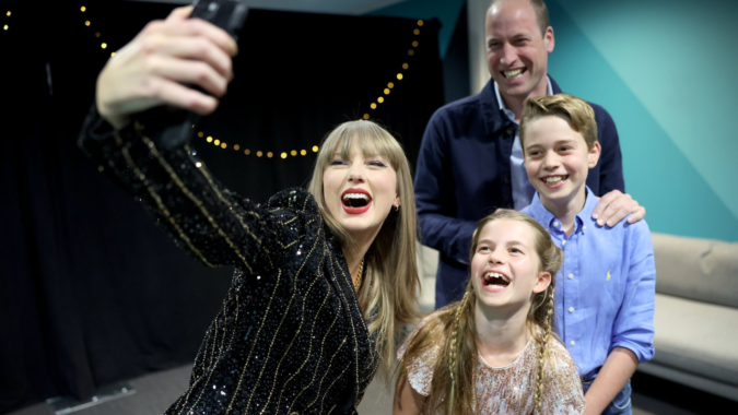 Prince William: Taylor Swift's selfie with Prince William after 'shake it off'