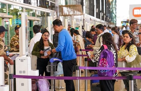 Microsoft outage: Passengers in queue at the Kempegowda International Airport Bengaluru amid Microsoft outage, in Bengaluru.(PTI)