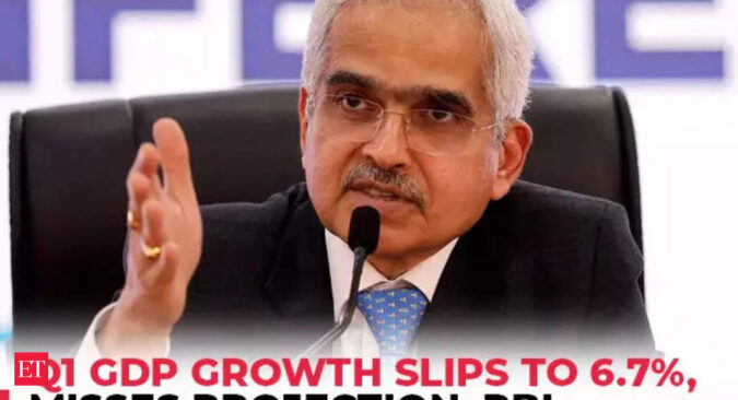 Q1 GDP growth slips to 6.7%, misses projection; RBI blames govt's expenditure, agriculture - The Economic Times Video