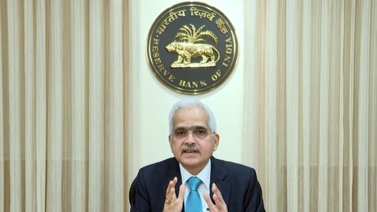 RBI governor Shaktikanta Das addresses during a press conference regarding the monetary policy decisions, in Mumbai. (ANI)