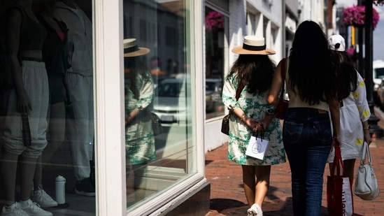 US recession: Shoppers in the Georgetown neighborhood of Washington, DC.(Bloomberg)