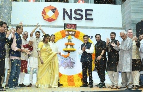 Bhavish Aggarwal with wife Rajalakshmi Aggarwal at NSE debut day.(X/@bhash)