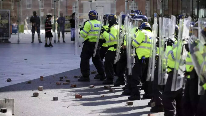 Boy, 15, is first to be charged with rioting in UK unrest