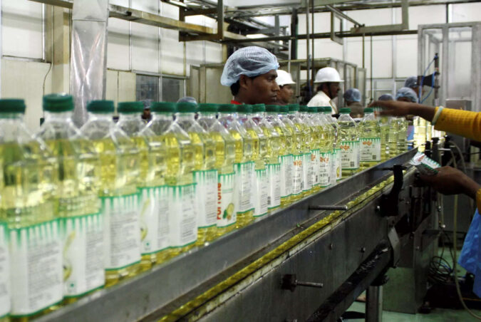 NITI Aayog calls for raising import duty on edible oil