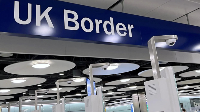 Heathrow airport border staff announce new strike