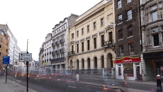 Traffic passes the front of C. Hoare & Co., Britain’s oldest surviving independent bank, at 37 Fleet Street in London. (Bryn Colton/Bloomberg)