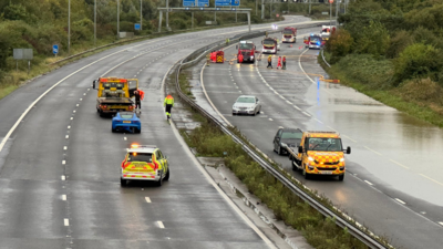 M5 flooding in UK strands motorists as rescue efforts continue