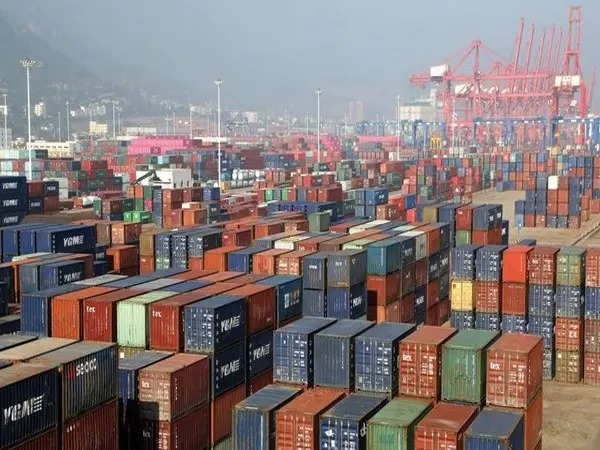 India's imports from China up 15.55 pc; exports dip 22.44 pc in Aug